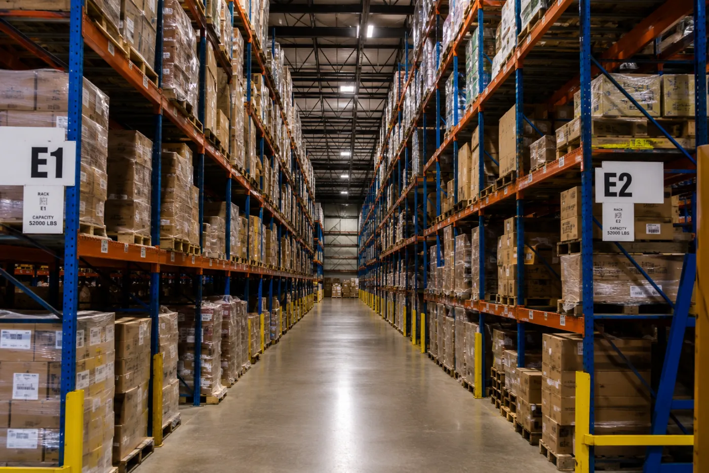 OnTrak short-term warehouse storing palletized freight staged between a Florida port and its destination